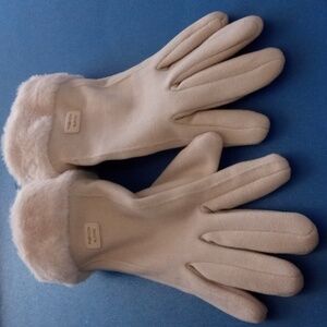 Beige Fur Lined Warm Winter Gloves
